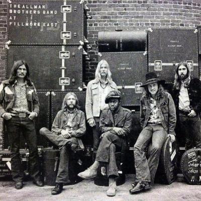 AT FILLMORE EAST – THE ALLMAN BROTHERS BAND